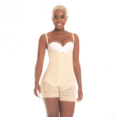 Short strapless shaping girdle with 4 fastening levels MD- F0086